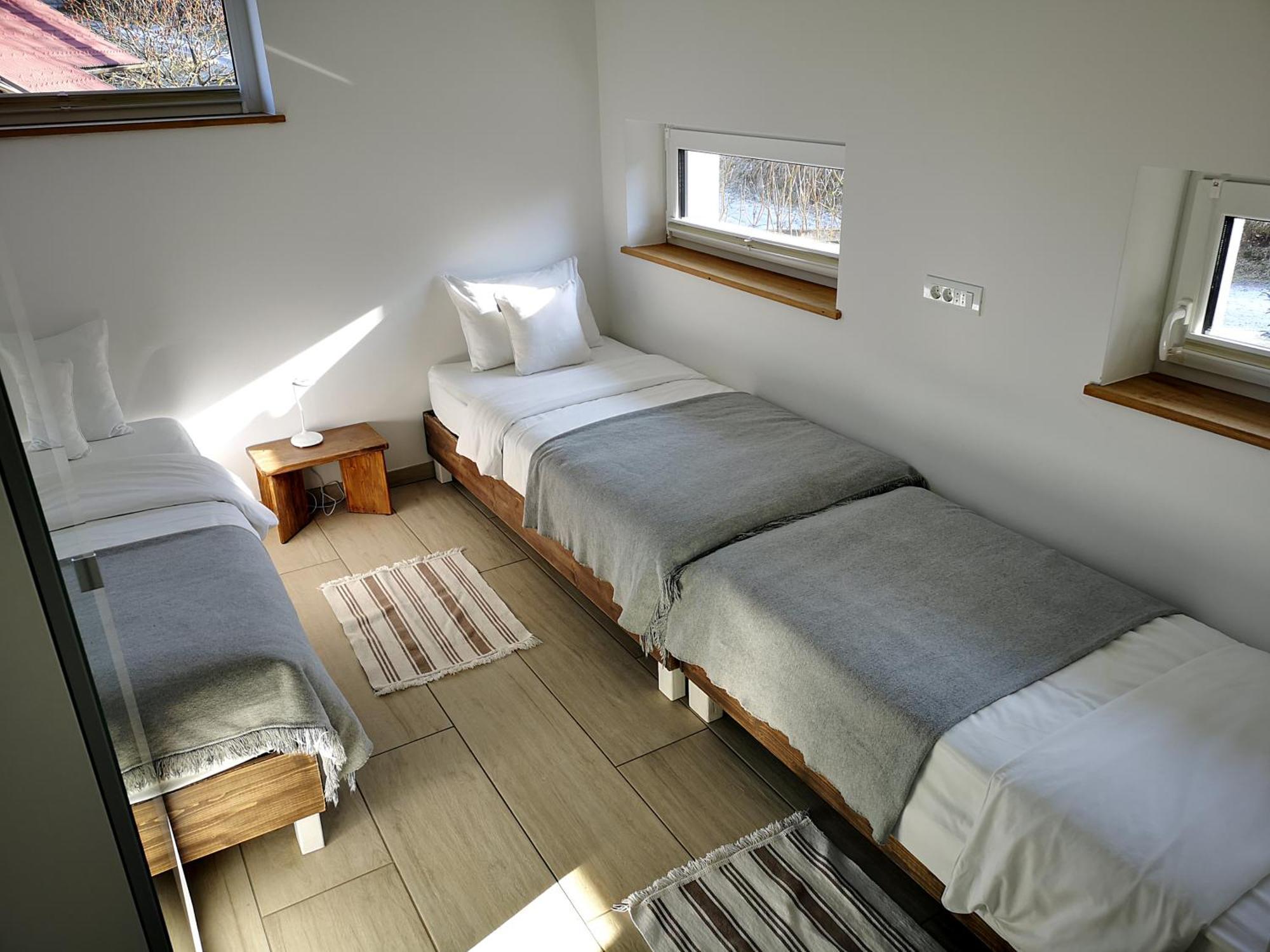 Pr'Fik Apartments Kranj Zimmer foto