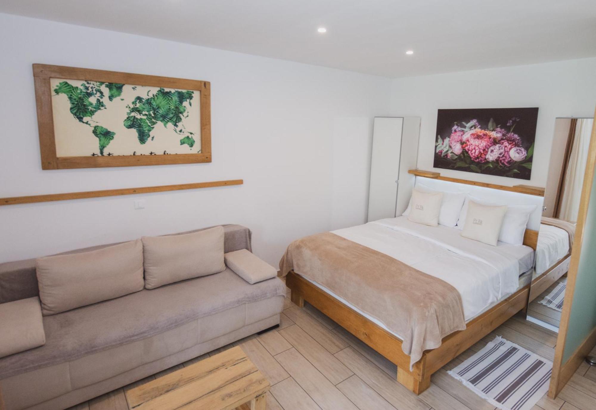 Pr'Fik Apartments Kranj Zimmer foto
