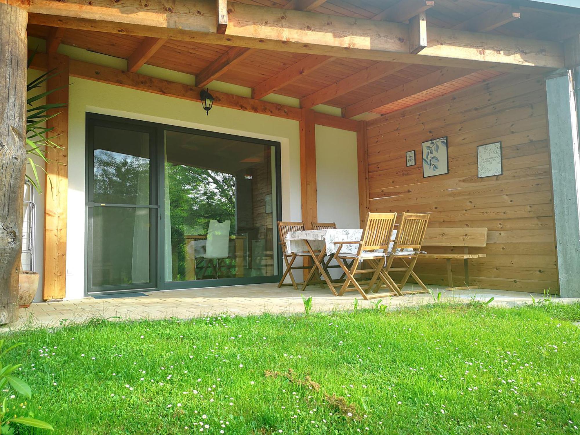 Pr'Fik Apartments Kranj Zimmer foto