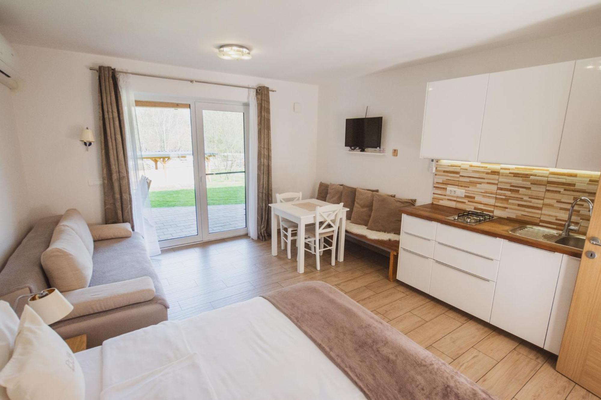 Pr'Fik Apartments Kranj Zimmer foto